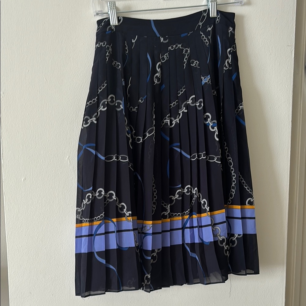 Black and Blue Pleated Midi Skirt for Casual Wear